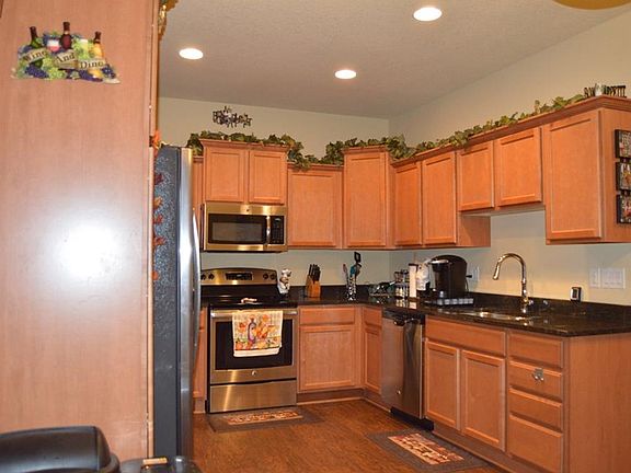 5th image of 9120 Greenspire Dr Unit 110