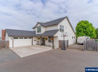431 Grant St, Silverton, OR 97381