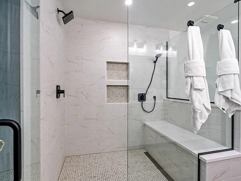601 E Valley Dr — Photo 7