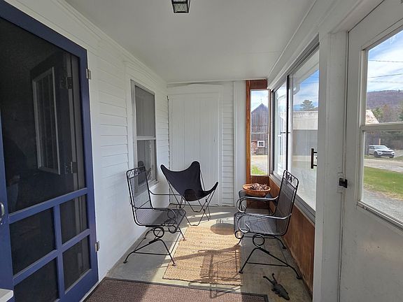 4th image of 717 Remick Road