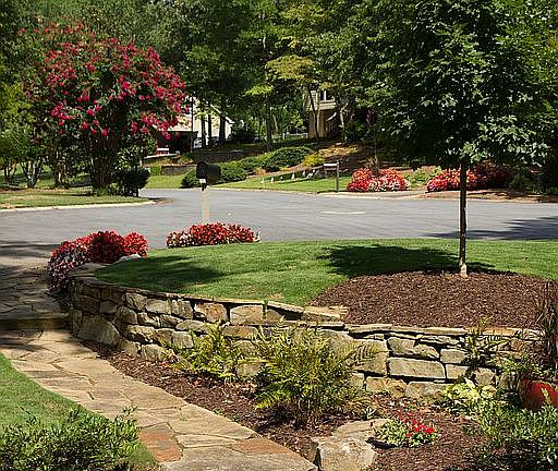 Hardscape, Lawn & Cul de Sac