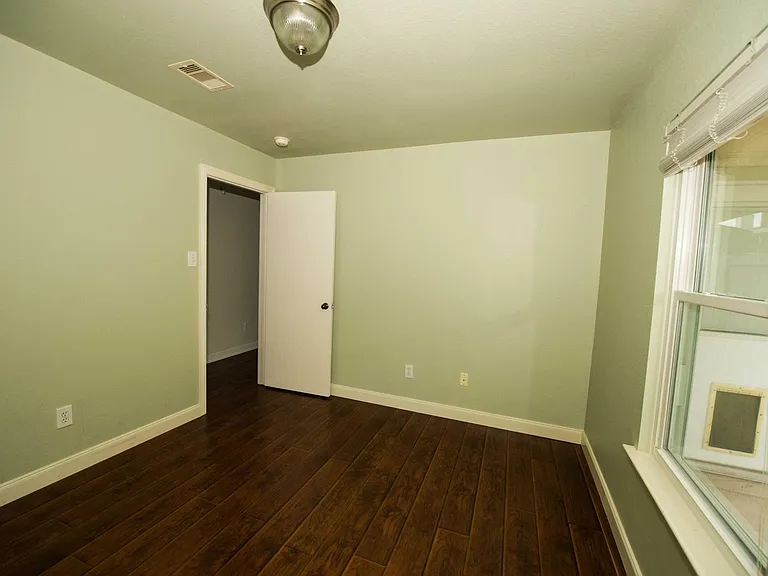 16211 Noblewood Way — Photo 10