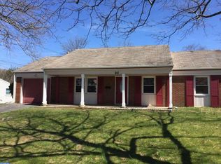 20 Garner Ln, Willingboro, NJ 08046