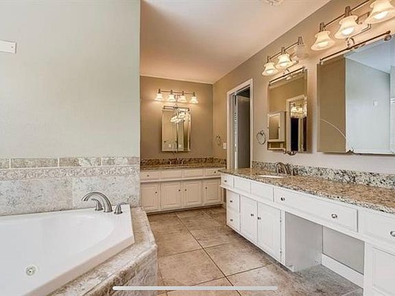 4th image of 3609 Sandia Dr