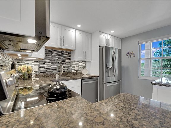 2nd image of 605 Oaks Drive #402