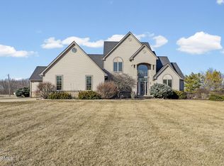 5645 Keener Rd, Monclova, OH 43542