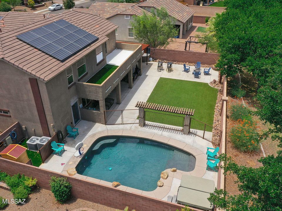 1st image of 624 W Calle Las Tunas