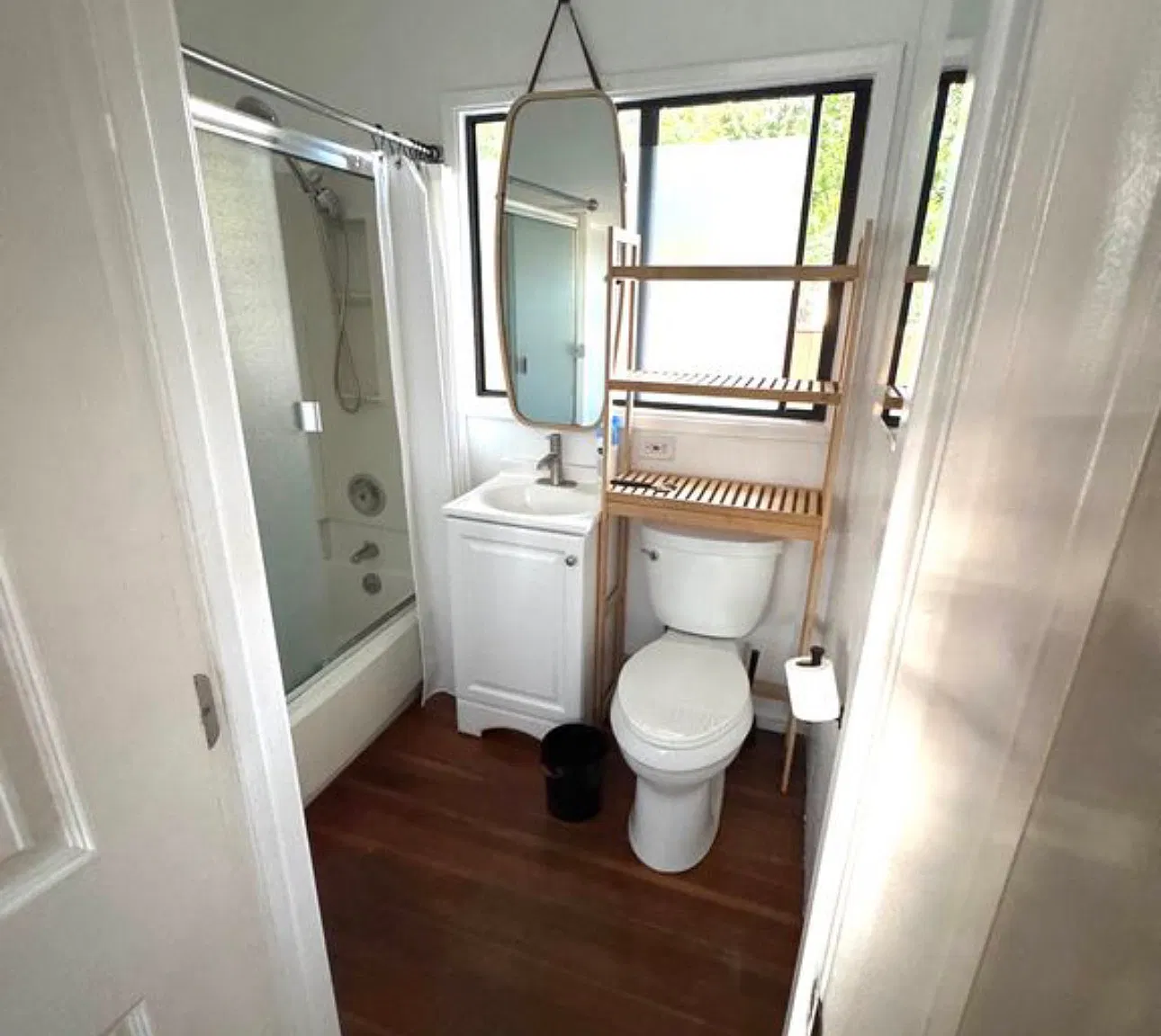 Studio, 240 sqft, $2,100 — Photo 3