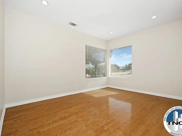 17998 Vista Point Dr — Photo 6