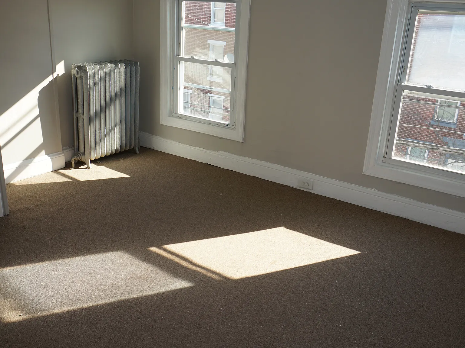 3 bed, $1,999 — Photo 4
