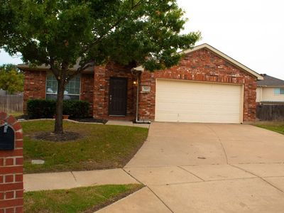 565 Winbridge Ln, Fort Worth, TX, 76115