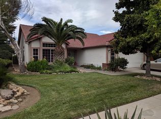 232 W Goshen Ave, Clovis, CA 93611
