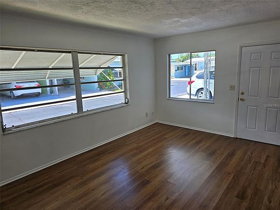 5th image of 250 Rosery Rd NW APT 275