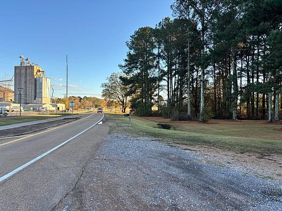 South Facing Frontage Along Hwy 19N