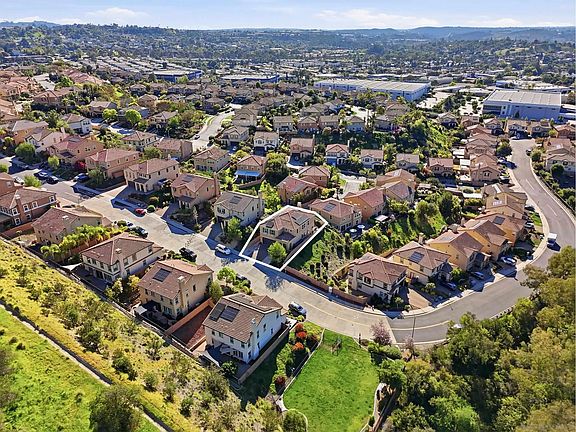 2nd image of 1754 Avenida Regina