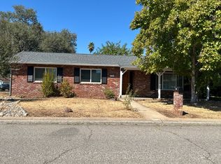 564 Estate St, Redding, CA 96002