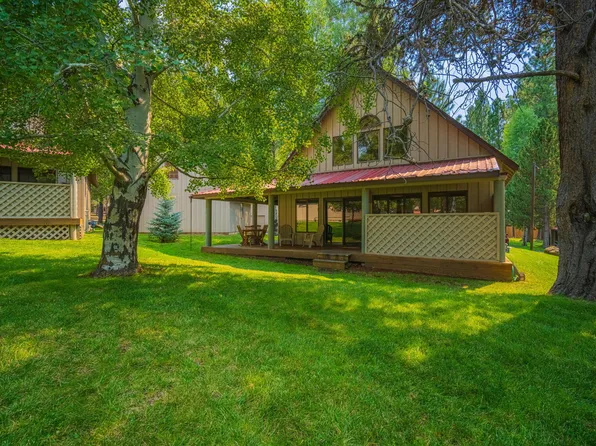 57492 Circle Four Ln #19, Bend, OR 97707