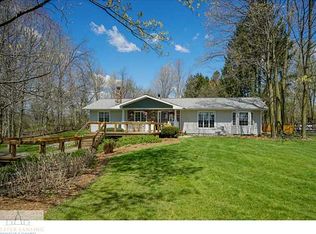 9660 W Herbison Rd, Eagle, MI 48822
