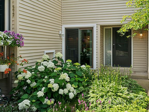 2nd image of 971 Hidden Lake Dr