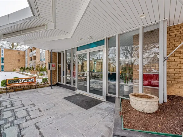 5100 5th Ave APT 414, Pittsburgh, PA 15232