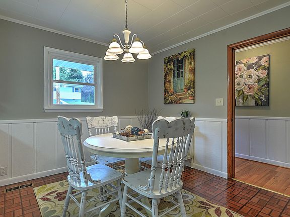5th image of 1606 Scenic Dr