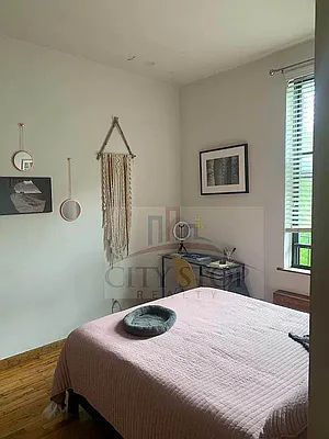 Rented by City Stop Realty | media 9