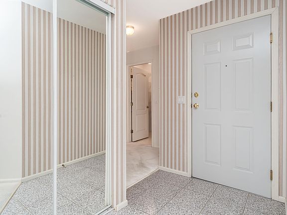 5th image of 2963 Nelson Pl #209