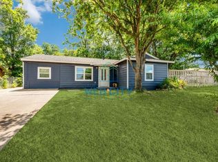 5880 Bluffman Dr, Dallas, TX 75241