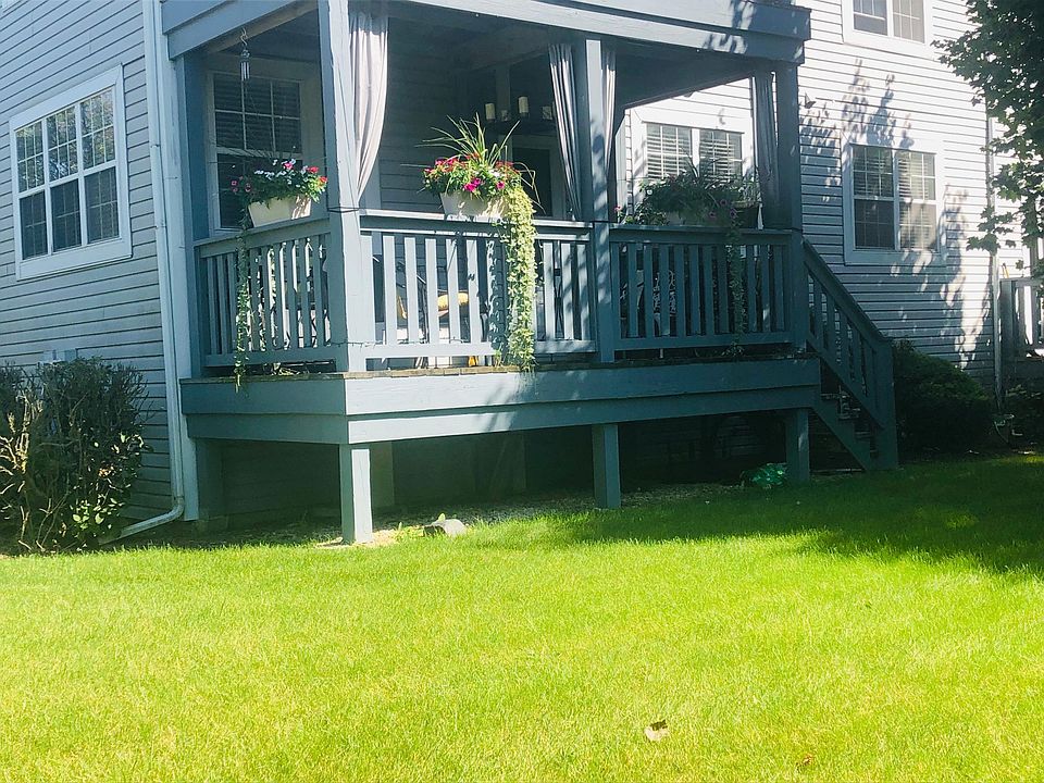 2nd image of 1120 S Parkside Dr