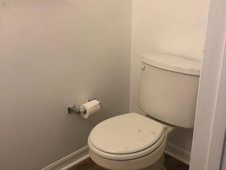 807 SW 60th Ter — Photo 14