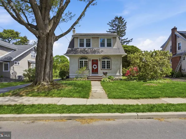 43 Lownes Ln, Springfield, PA 19064