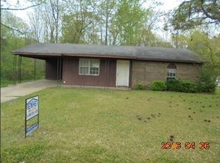 62 Babs Dr, West Point, MS 39773