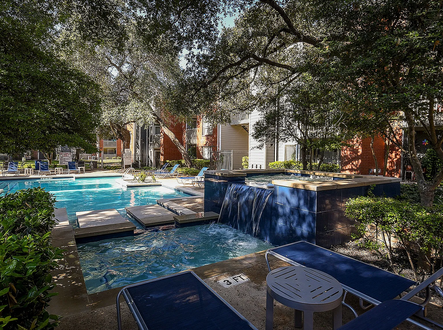 Woodchase Apartments — Photo 3
