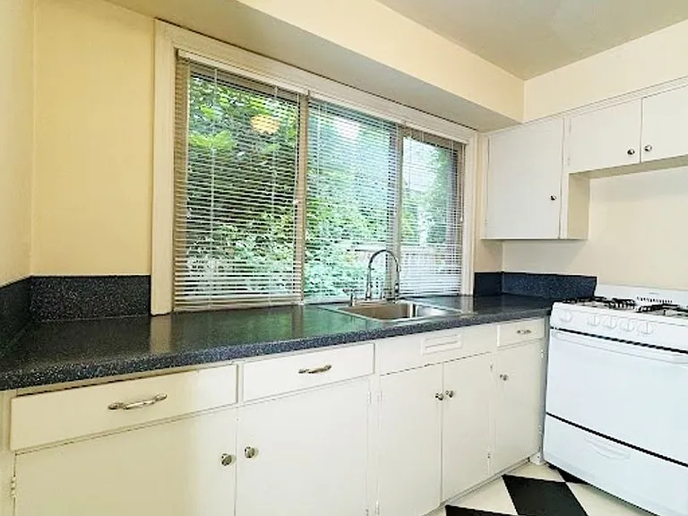 105 NE 61st Ave #1-21 — Photo 20