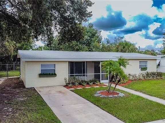 5th image of 4504 Porpoise Dr