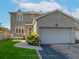 8 Dakin Dr, Ajax, ON L1T2R7