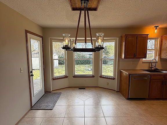 3rd image of 307 E Slim Wilson Blvd