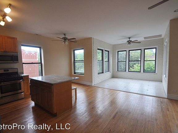 2nd image of 5200 S Woodlawn Ave APT 3