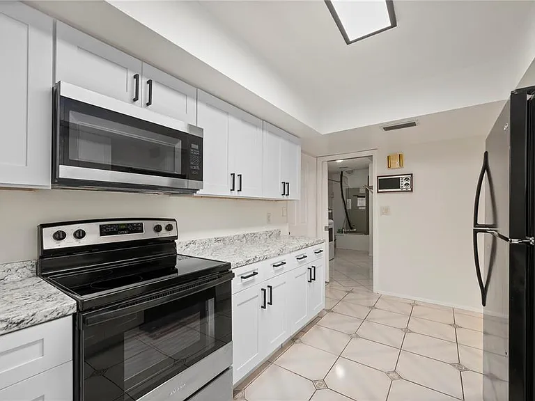 110 Gulfview Rd — Photo 15