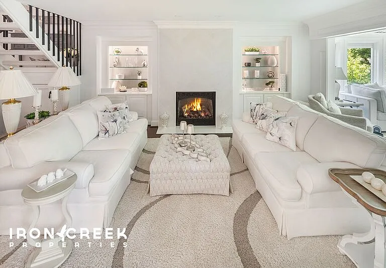 515 Crowfields Ln — Photo 8