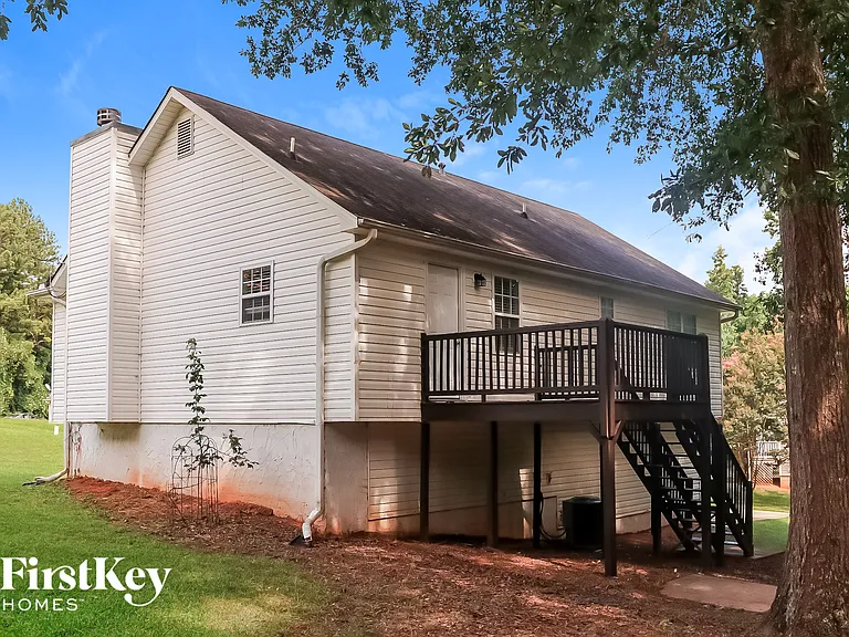 16 Pleasant Dr — Photo 14