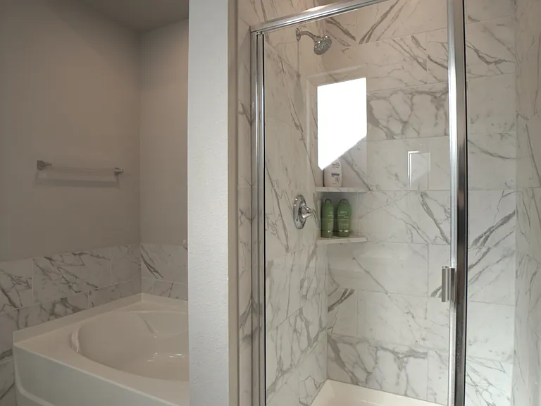 1833 Purtis Creek Dr — Photo 27
