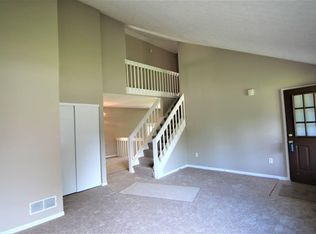 7598 Seasons Dr, Columbus, OH 43235