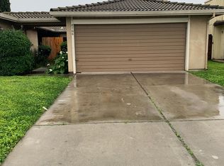 8766 Fox Creek Dr, Stockton, CA 95210