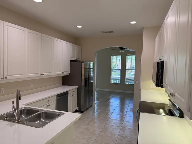 10472 SW Ashlyn Way — Photo 9