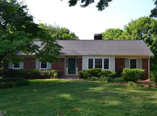 4130 Briarcliffe Rd, Winston Salem, NC 27106