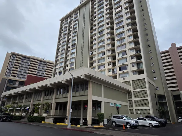 747 Amana St APT 1903, Honolulu, HI 96814
