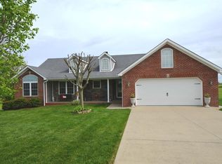 905 Cleo Ave, Lancaster, KY 40444