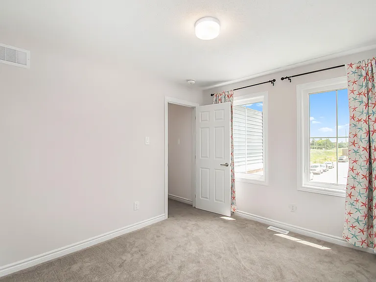 53 Mudminnow Cres — Photo 14