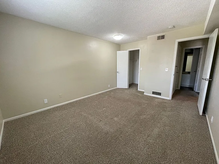 5939 Outlook St — Photo 6